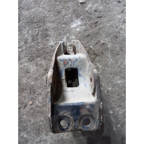 Кронштейн цилиндра подъема кабины Renault Magnum MACK (561), 5600200729-2