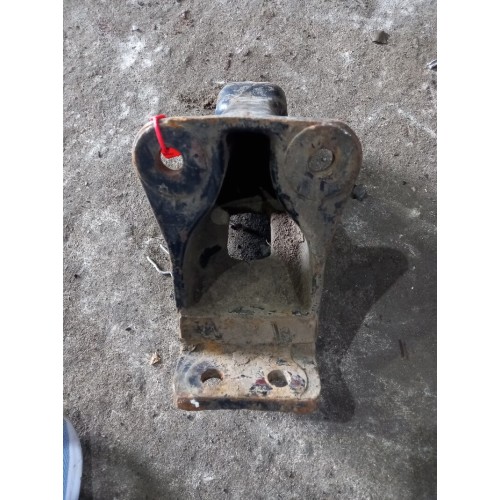 Кронштейн цилиндра подъема кабины Renault Magnum MACK (562), 5600200729