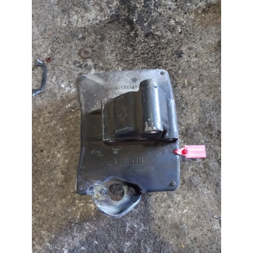 Кронштейн блока управления двигателем Renault Magnum MACK (989), 5600632598