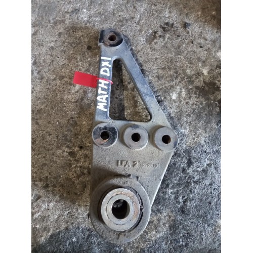 Кронштейн передней рессоры Renault Magnum DXI задний RH (788), 629763-1