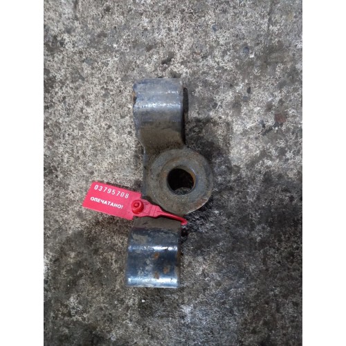 Кронштейн тяги переднего стабилизатора Renault DXI верхний (708), 