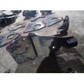 Кронштейн передней рессоры Renault Magnum DXI LH (647)