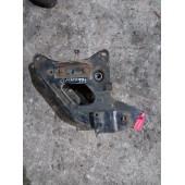 Кронштейн крепления торсиона кабины Renault Magnum MACK (002)