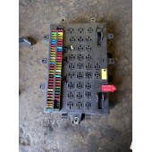 Блок предохранителей Renault Magnum Mack500 133575 (763)