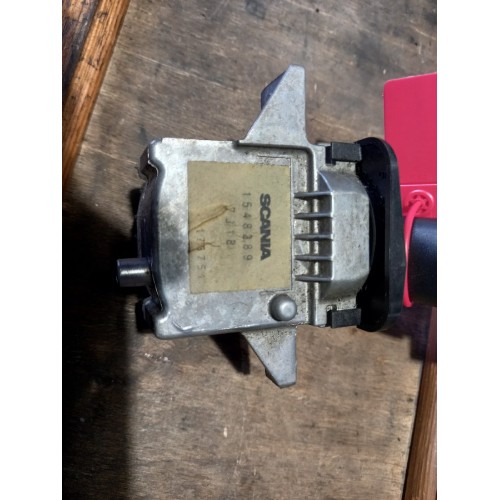 Подрулевой переключатель Scania 032962 скоростей (711), 1548289-1