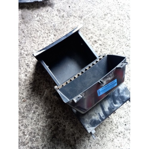 Бардачок салона Renault Premium 037929 (137) , 5010605731-7