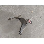 Кронштейн переднего амортизатора  кабины Renault Magnum MACK LH (168)