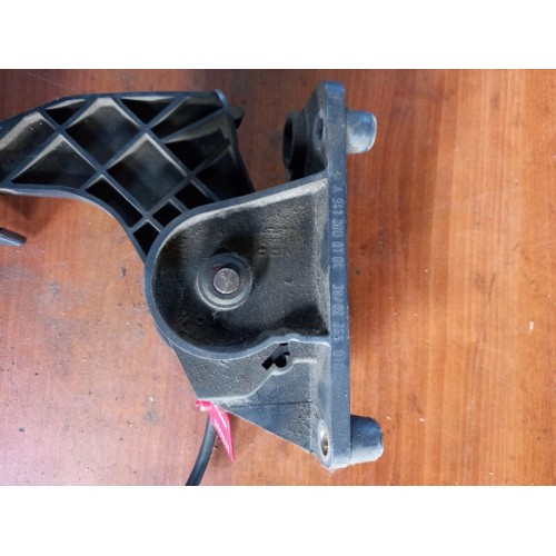 Педаль газа Mercedes Actros (647), 9413000104-1