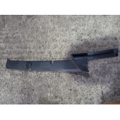 Накладка на стойку лобового стекла MAN TGX 012040 внутренняя RH (185)