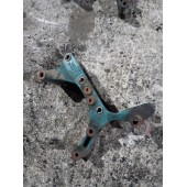 Кронштейн генератора Volvo D12А (049)