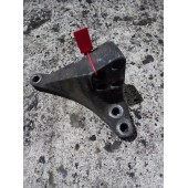 Кронштейн двигателя Volvo D12А RH (775)