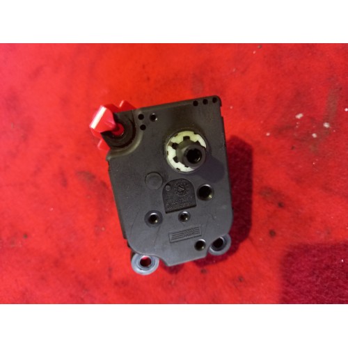 Моторчик заслонки отопителя (сервопривод) MAN TGS 025376 (295), 