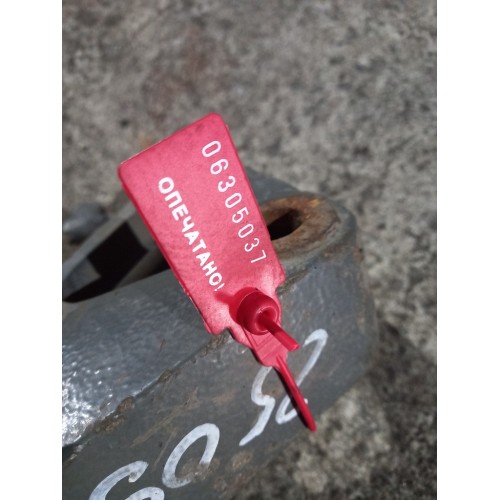 Кронштейн передней рессоры Volvo FM задний винтовой RH (037), 3172509-1