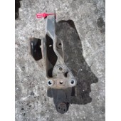 Кронштейн передней рессоры Volvo FH задний винтовой LH (032)