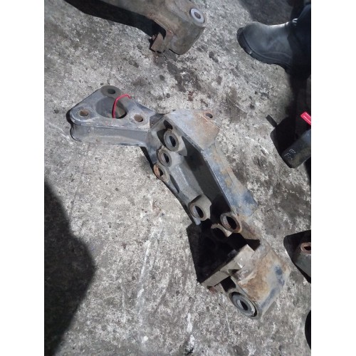 Кронштейн передней рессоры Volvo FH 12/13 задний под болт LH (988), 21046172-2