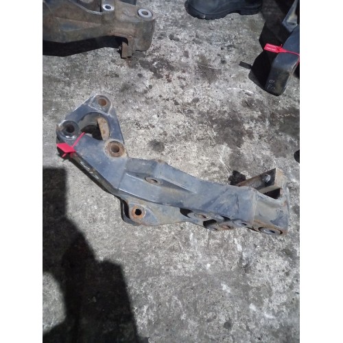 Кронштейн передней рессоры Volvo FH 12/13 задний под болт LH (988), 21046172-1