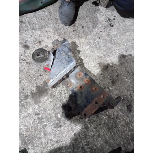 Кронштейн буксировочного крюка Volvo FH 12 до 2002г RH (083), 1629658-1