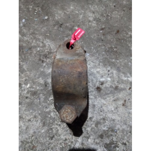 Скоба заднего стабилизатора Volvo в сборе (475), 