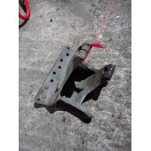 Кронштейн передней рессоры Volvo передний RH (476)