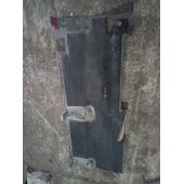 Пыльник двигателя Renault Magnum боковой (850) 