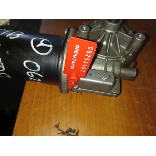 Моторчик стеклоочистителя Mercedes (152), 0058202142-1