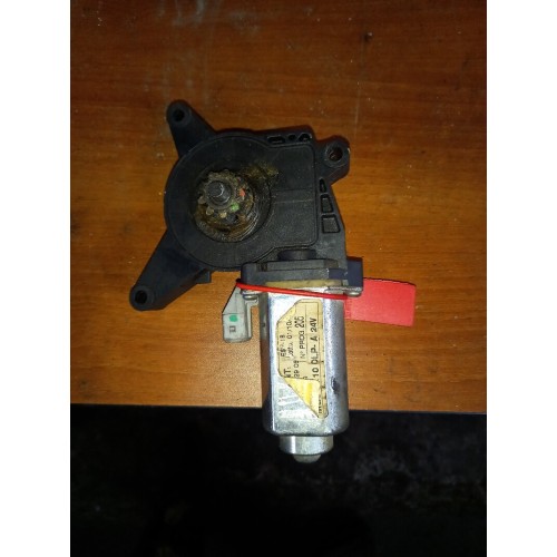 Моторчик стеклоподъемника Mercedes RH (141), 0008205008-1