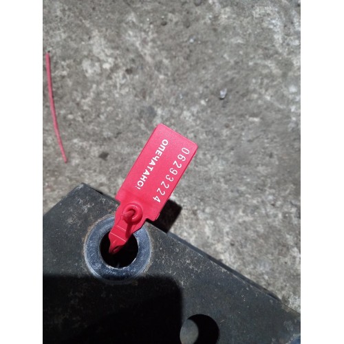 Кронштейн замка кабины Volvo FН (224), 1076698-1