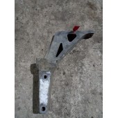 Кронштейн усилителя бампера/кронштейн подножки Mercedes MP3 LH (669)