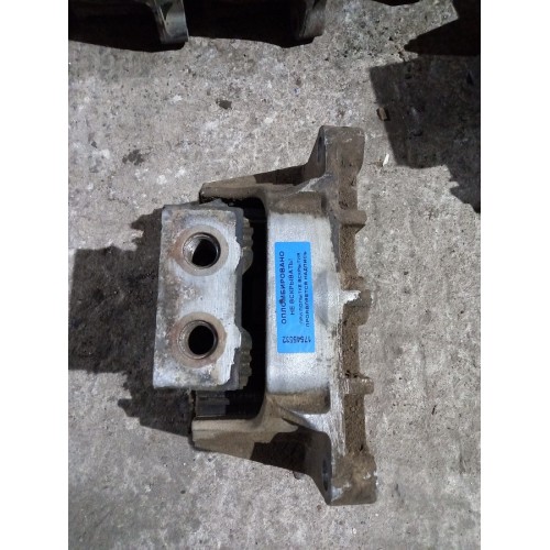 Подушка двигателя задняя Mercedes (532), 9412415713