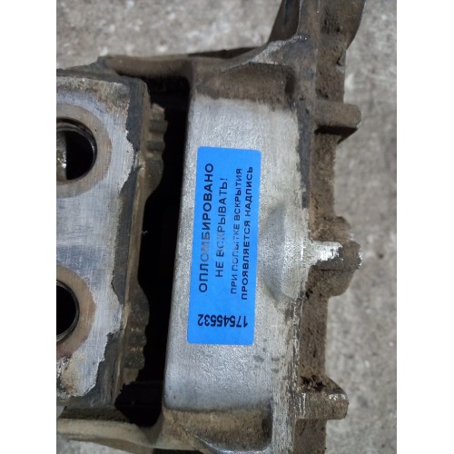 Подушка двигателя задняя Mercedes (532), 9412415713-1