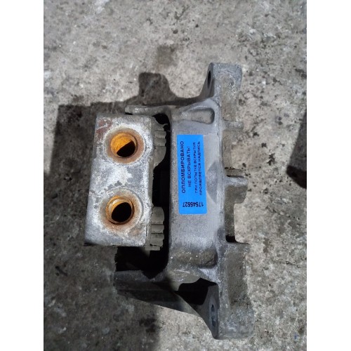 Подушка двигателя задняя Mercedes (527), 9412415713