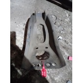 Кронштейн переднего амортизатора Mercedes верхний (755)