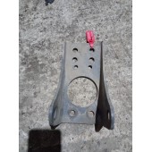 Кронштейн заднего амортизатора Mercedes верхний (758)