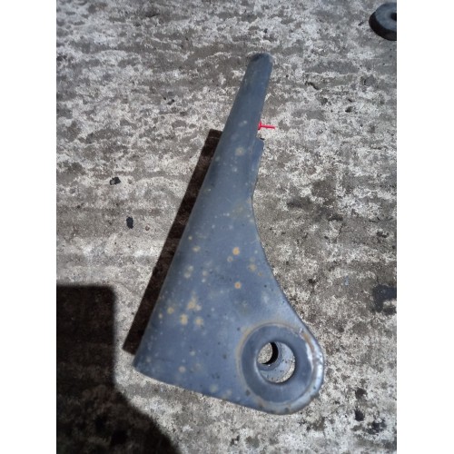 Кронштейн заднего амортизатора Mercedes верхний (949), 9423260040-1