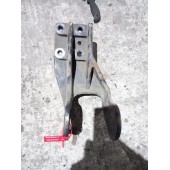 Кронштейн крепления торсиона кабины Mercedes Axor LH (911)