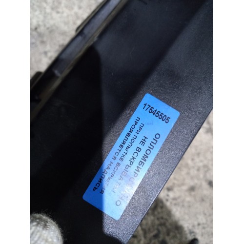 Накладка на торпедо (централ.часть под воздуховоды) DAF XF105 410 822577 (505), 1304866-2