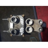 Кран главный тормозной DAF 105 864727 (616)