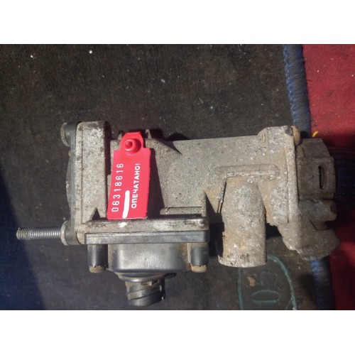 Кран главный тормозной DAF 105 864727 (616), 1677510-5