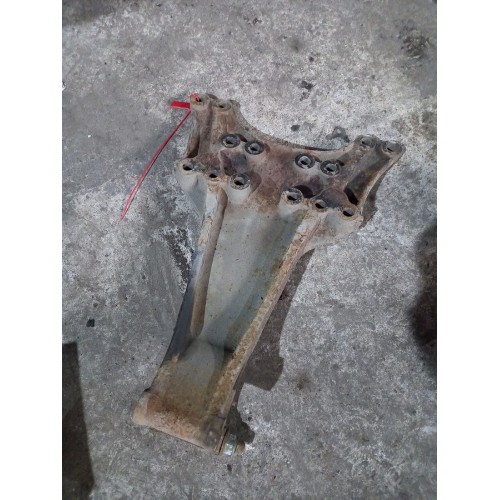 Кронштейн реактивной тяги (бугель) Mercedes (717), 9423250209