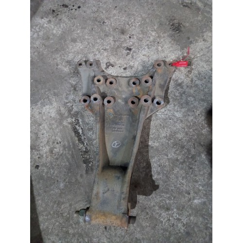 Кронштейн реактивной тяги (бугель) Mercedes (717), 9423250209-3
