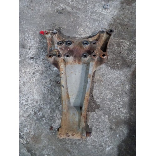 Кронштейн реактивной тяги (бугель) Mercedes (715), 9423250209