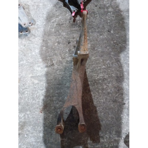 Кронштейн реактивной тяги (бугель) Mercedes (716), 9423250209-3