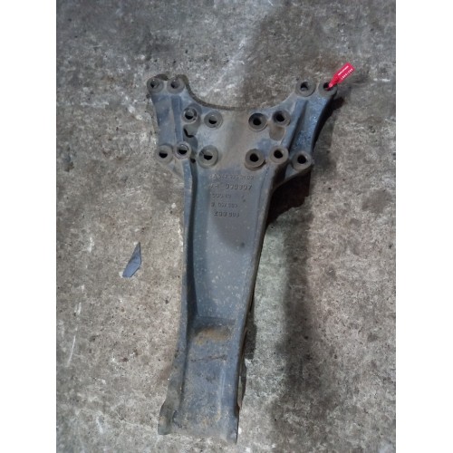 Кронштейн реактивной тяги (бугель) Mercedes (987), 9423250109-3