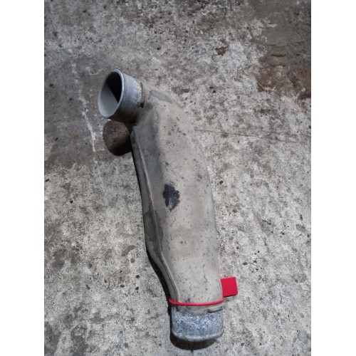 Патрубок охлаждения Mercedes OM 501 (311), 9425010156-1