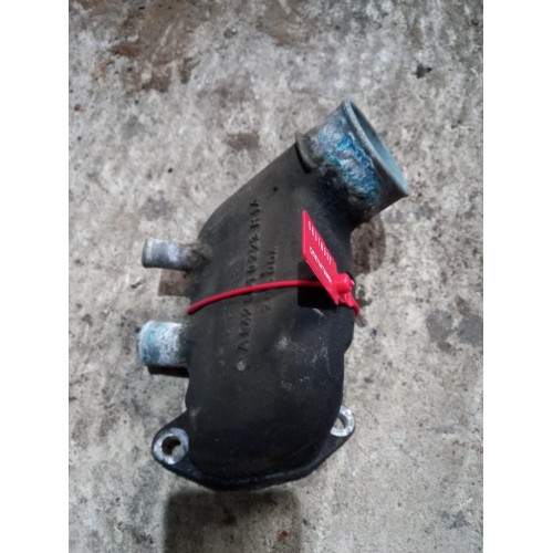 Патрубок охлаждения (патрубок помпы) Mercedes (317), 9425010223