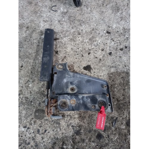 Петля подножки обслуживания Scania P340 633203 LH (237), 1727263