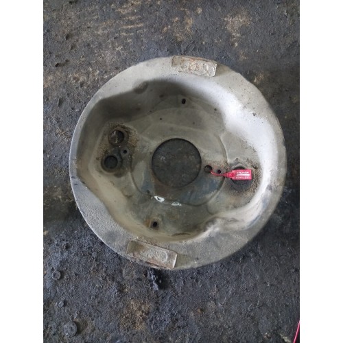 Пыльник тормозного барабана Scania P340 633203 передний LH (409) , 