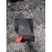 Кронштейн двигателя Mercedes Axor (039)