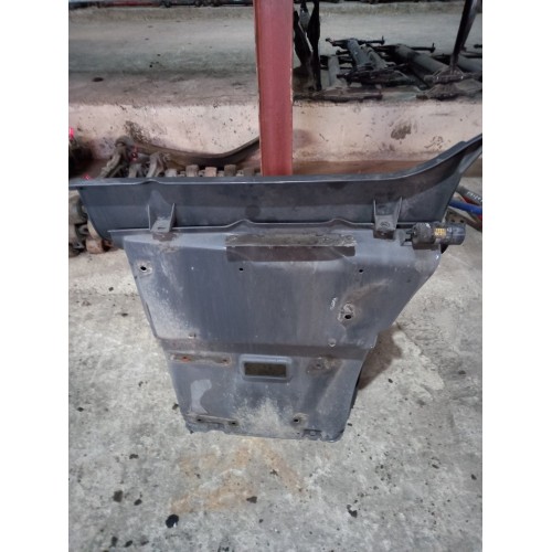 Подножка основная Scania R420 023183 (с накл.) RH (013), -2