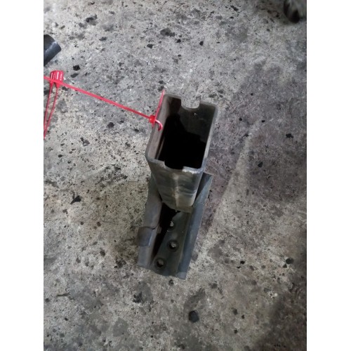 Кронштейн усилителя бампера Mercedes Actros (568), 9303101609